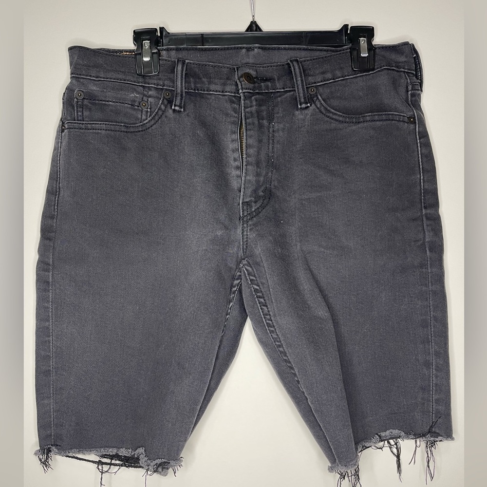Levi Strauss & Co Cut-off Dark Denim Shorts - Waist Size 33